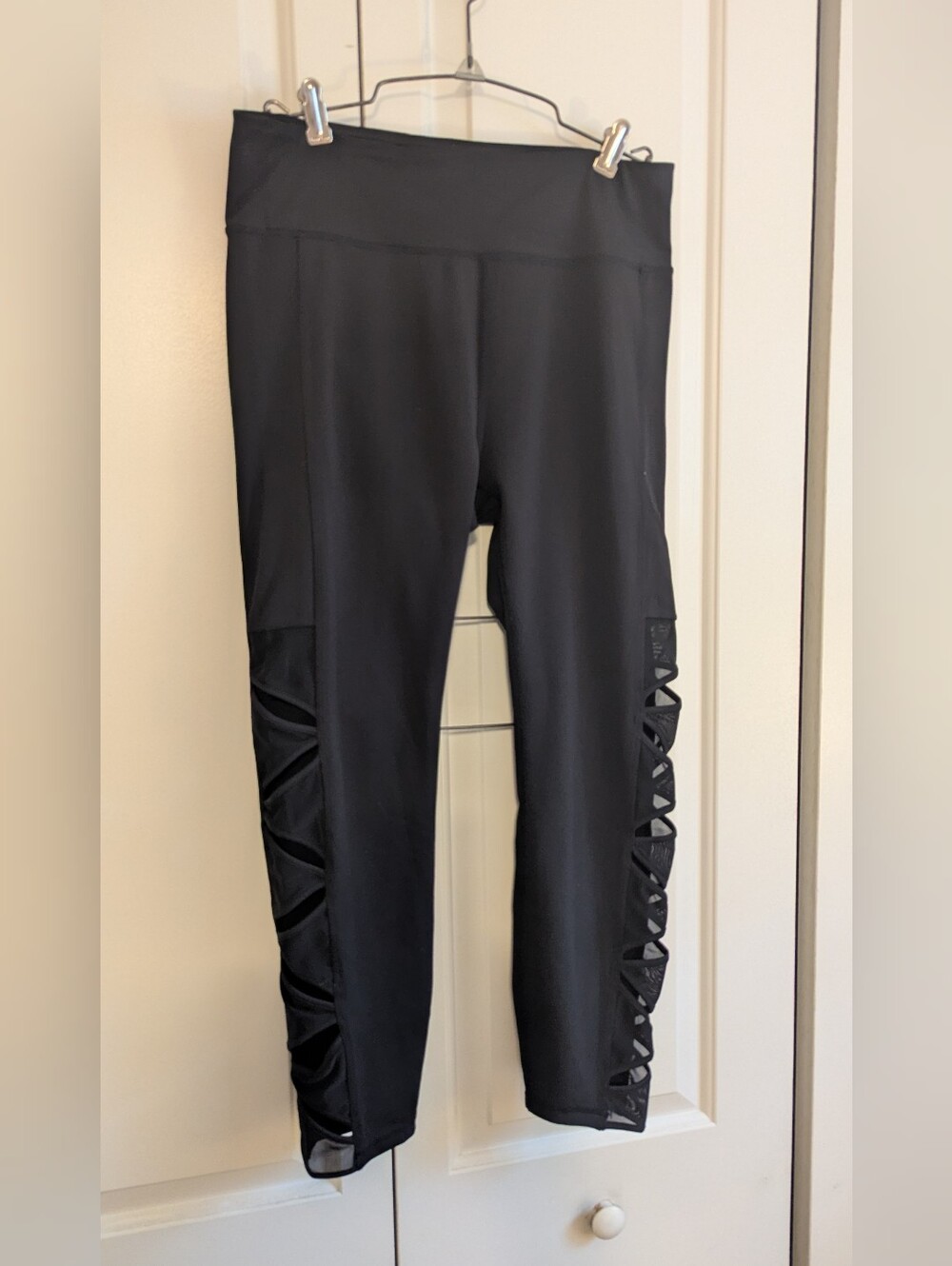 Nanette Lepore Black Active Capri Leggings with Side Lattice Detail